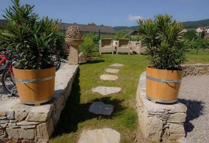 Panzió Garni Weinquadrat