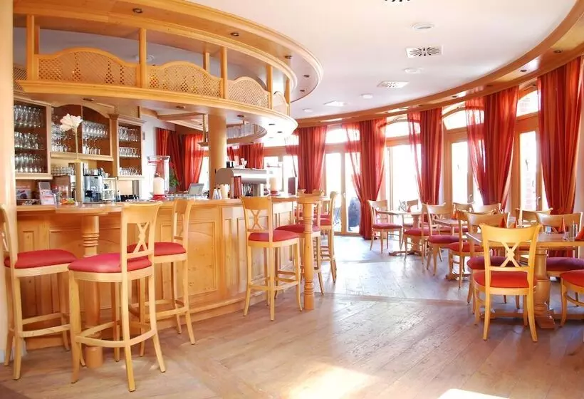 펜션 & Restaurant Post