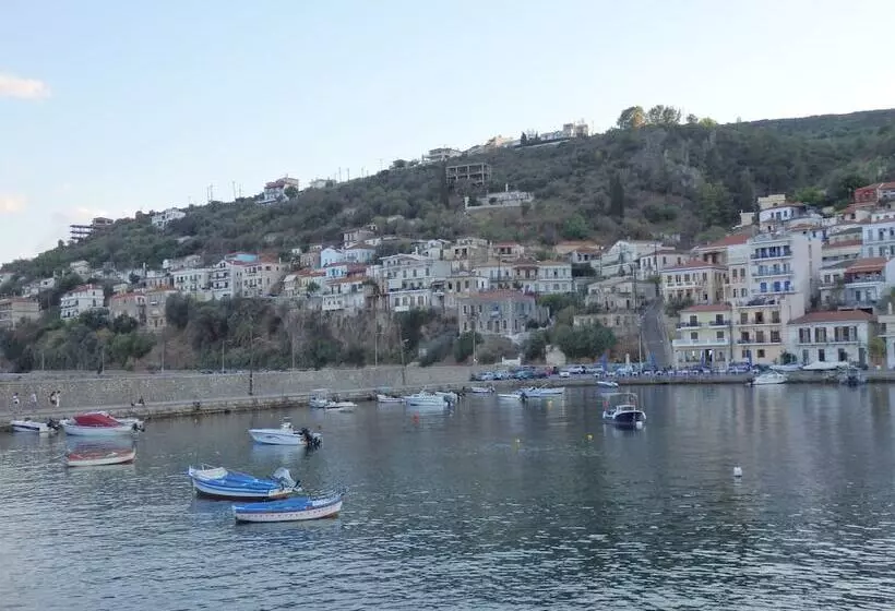 Hotelli Elaionas Studios