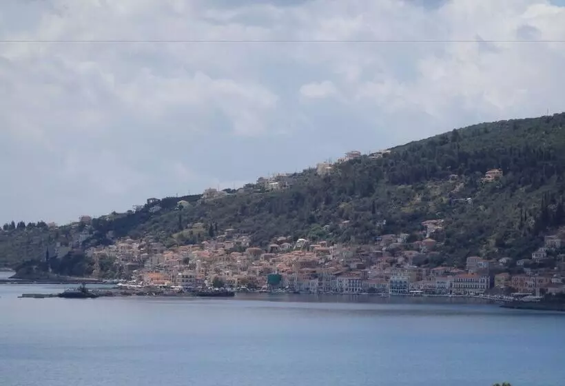 Hotelli Elaionas Studios