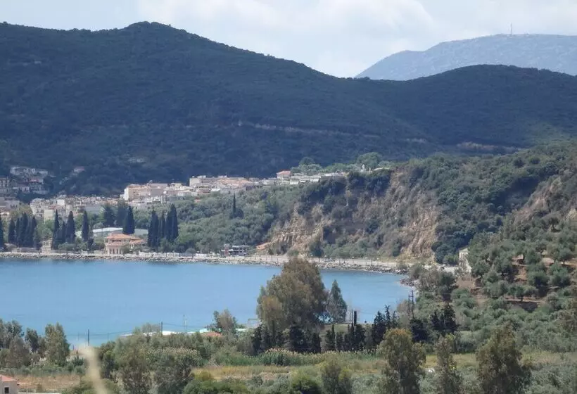 Hotelli Elaionas Studios