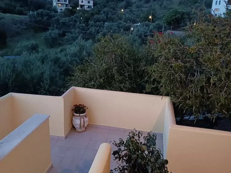 Hotelli Elaionas Studios