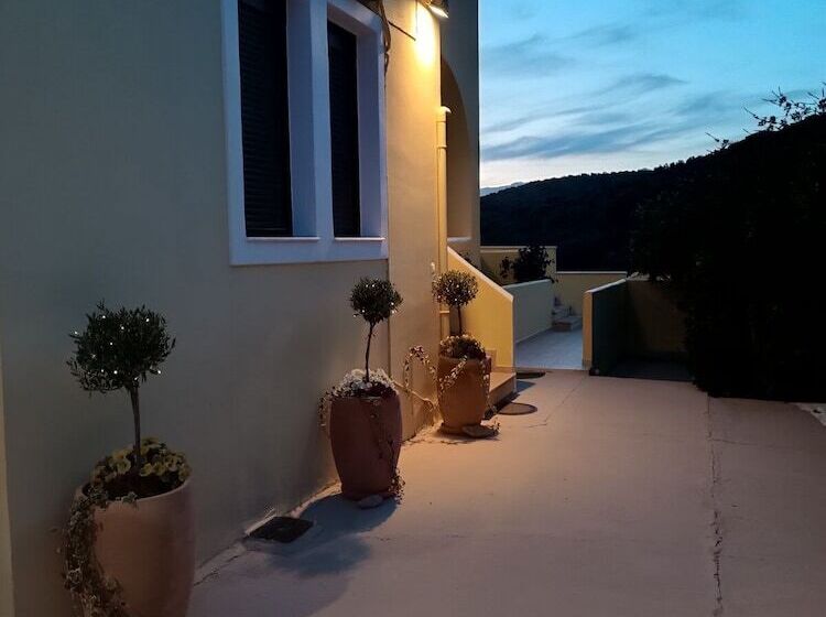 酒店 Elaionas Studios