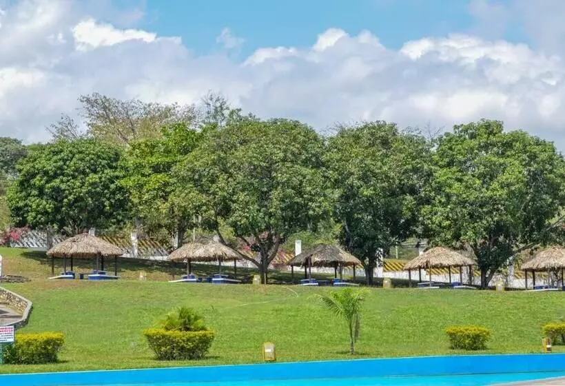 Hotelli Y Parque Acuatico Agua Sol Alegría