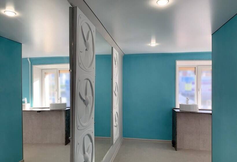 Lunohod Capsule Hostel