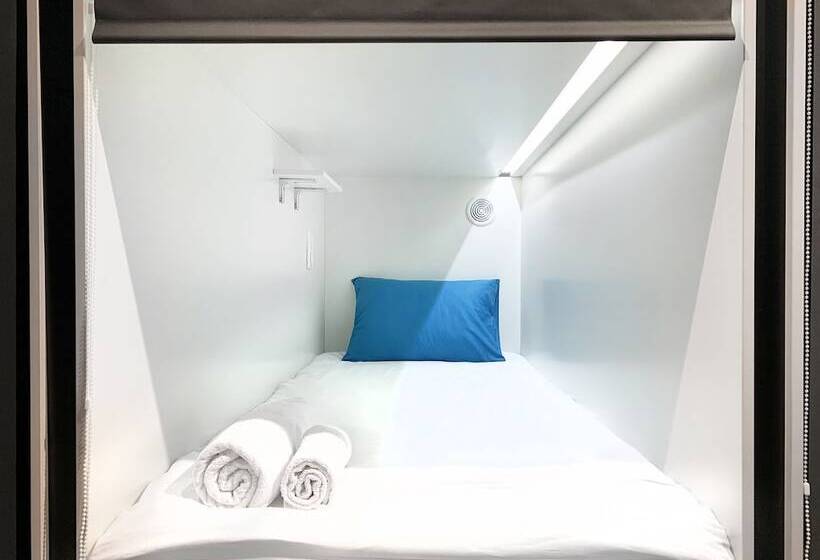 Lunohod Capsule Hostel