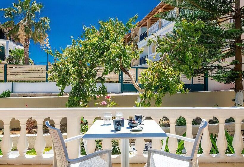 پانسیون Nikos & Maria Studios Ii