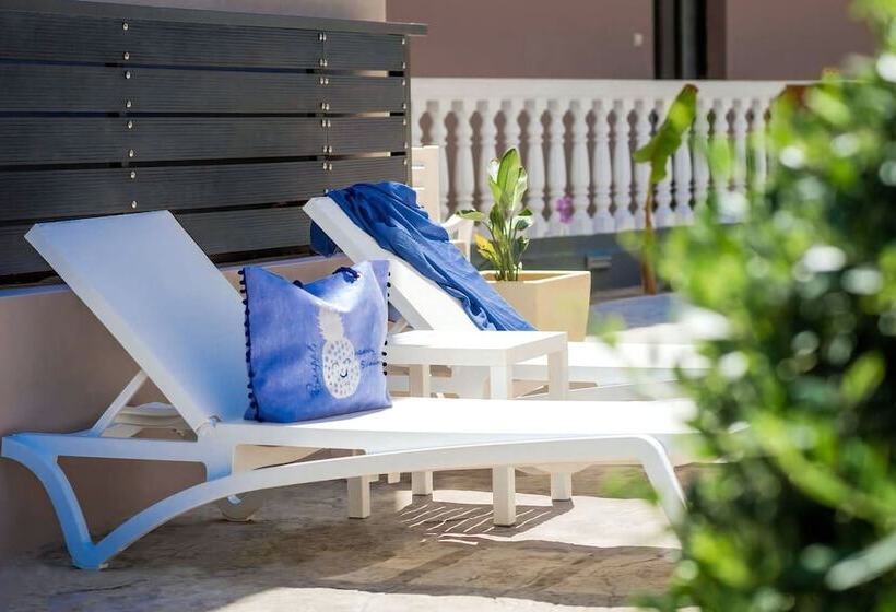 پانسیون Nikos & Maria Studios Ii