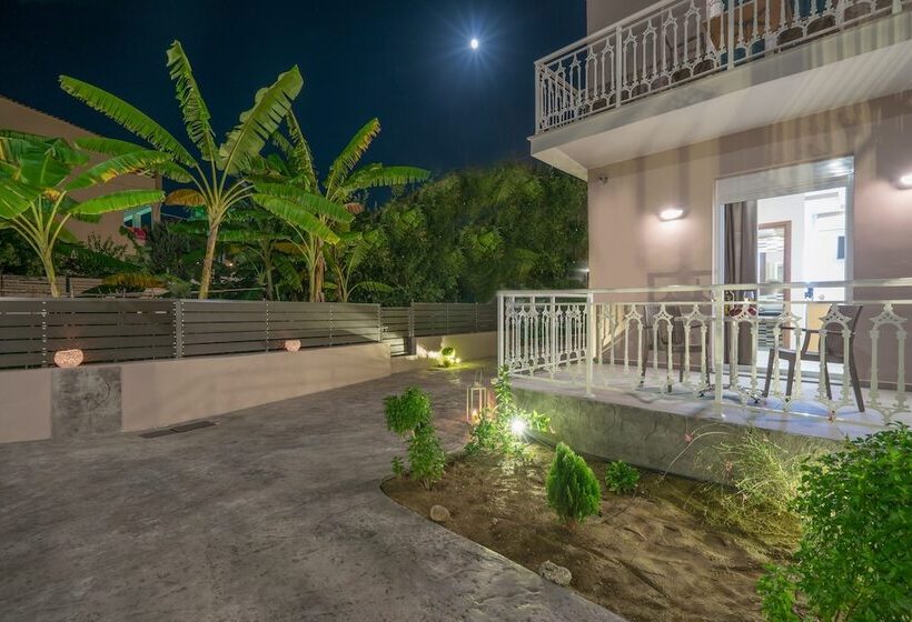 پانسیون Nikos & Maria Studios Ii