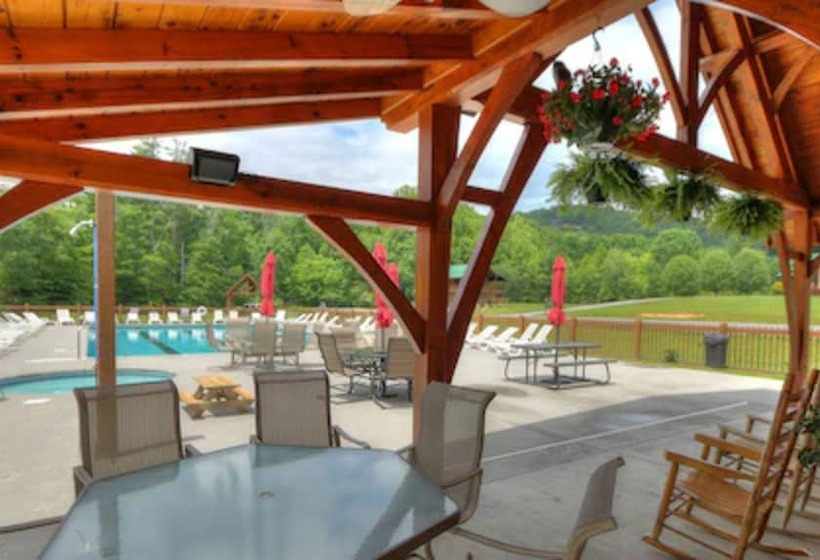 Heavenly Hideaway #256