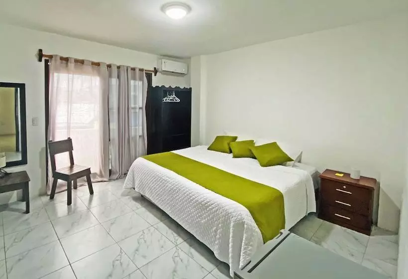 Hostal Carpao Lodging