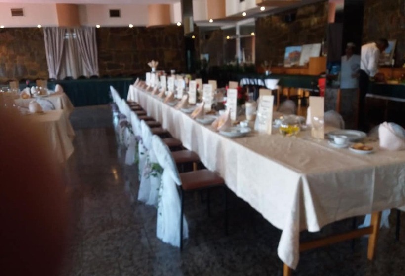 Hostal Restaurante Delfin