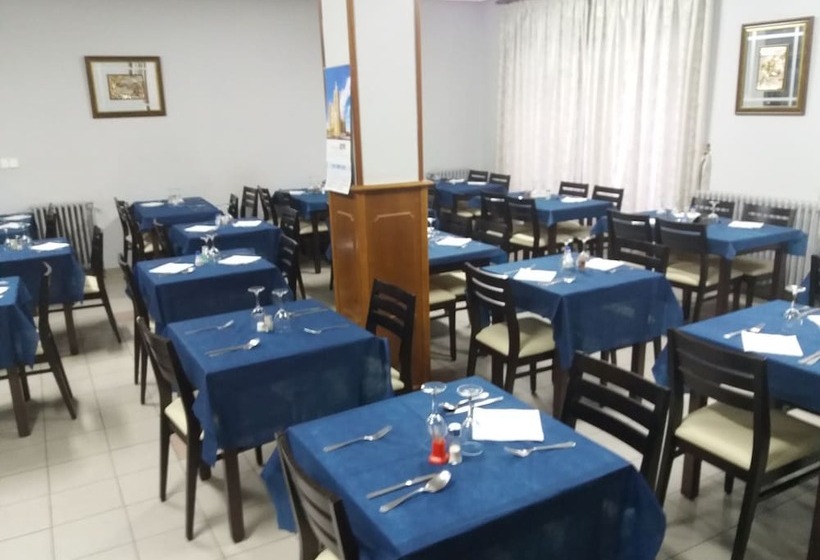 Hostal Restaurante Delfin