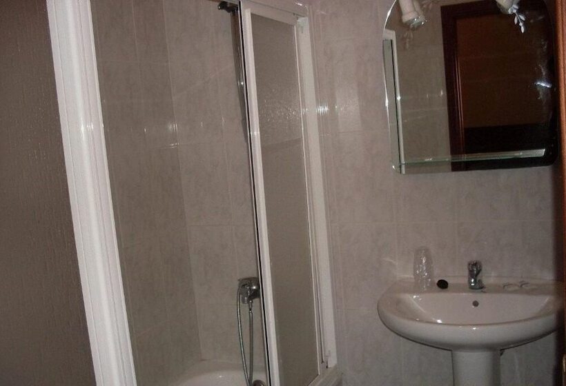 Hostal Restaurante Delfin