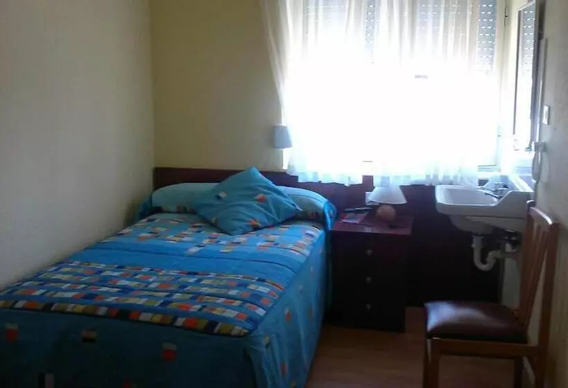 Hostal Restaurante Delfin