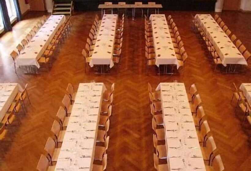 هتل & Gasthaus Die Perle