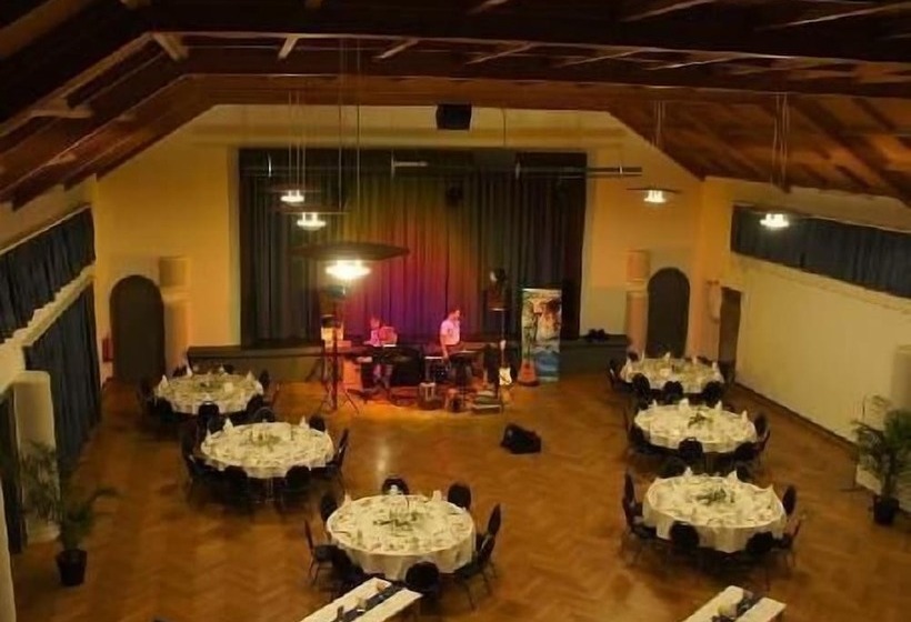 هتل & Gasthaus Die Perle