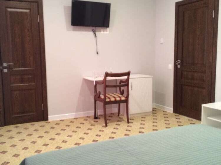 هتل Family Stories