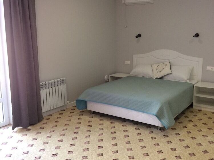 هتل Family Stories