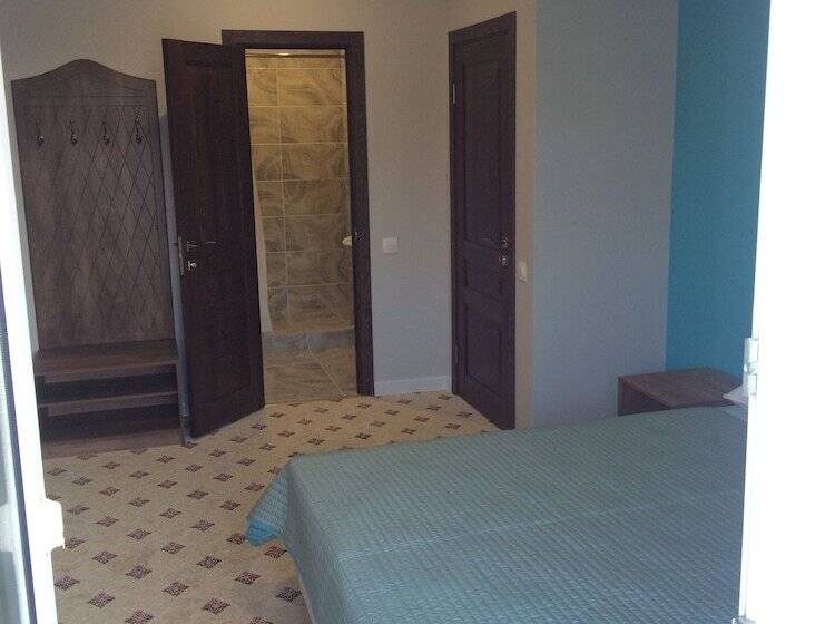 هتل Family Stories