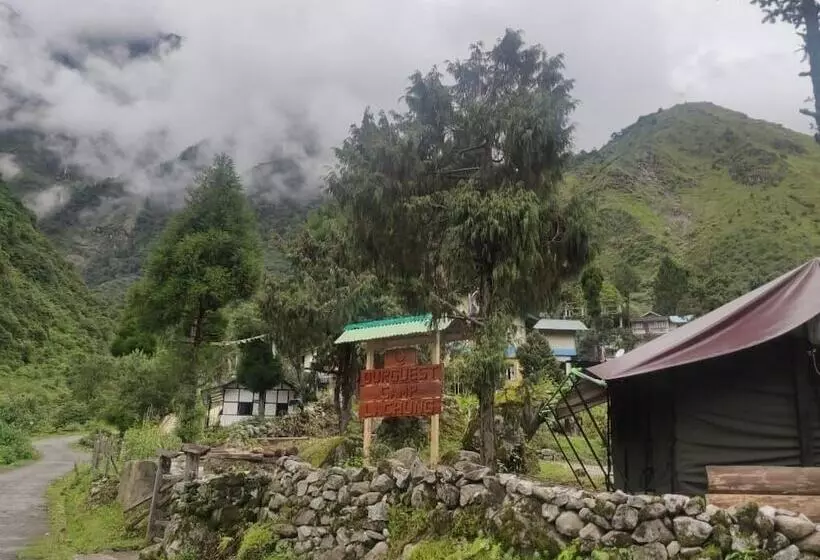 Hotelli Ourguest Camp Lachung