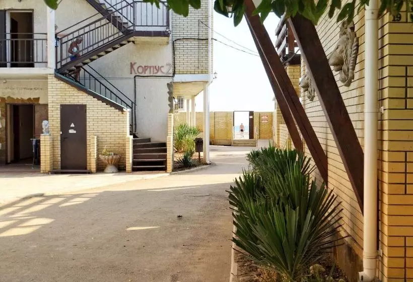 Hotelli Pansionat Ygra