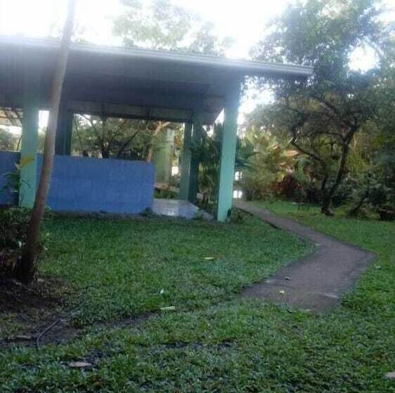 هتل Toucan & Tarpon