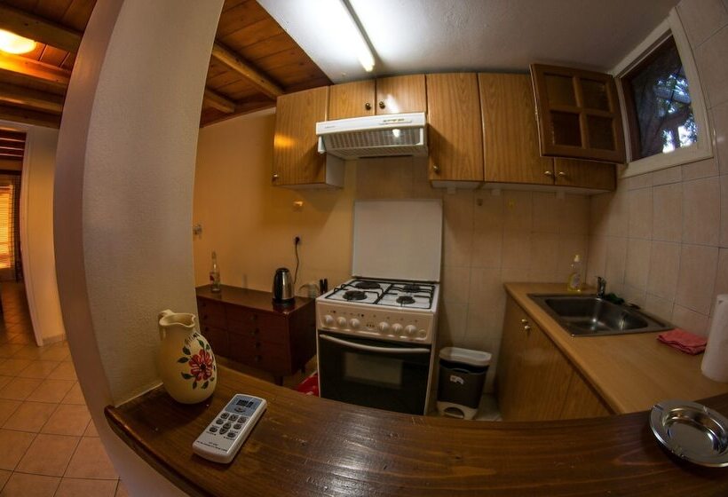 בית מלון כפרי Vagia Beach Apartments