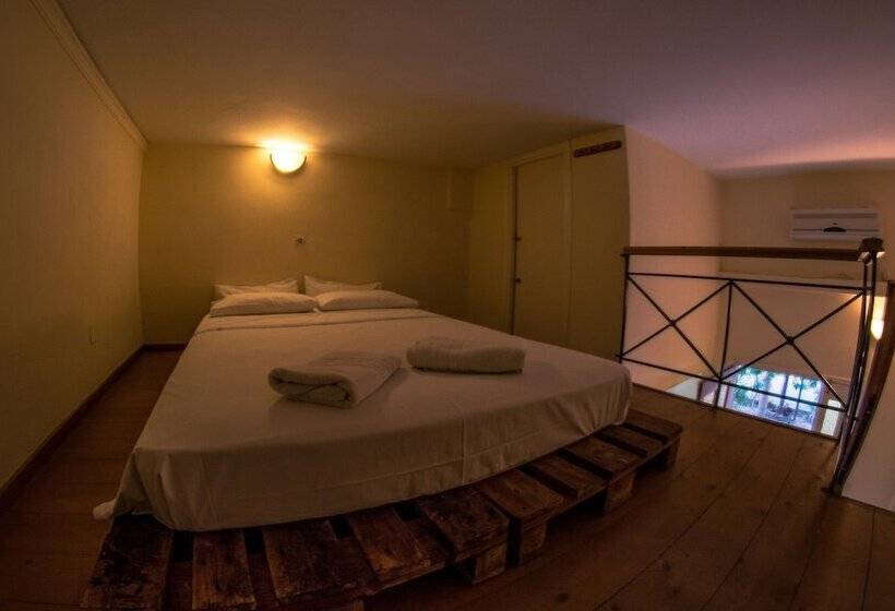 בית מלון כפרי Vagia Beach Apartments