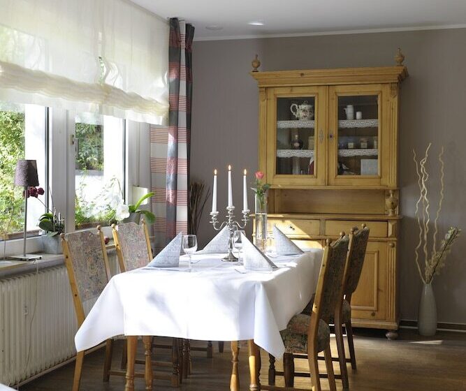 בית מלון כפרי Zur Post