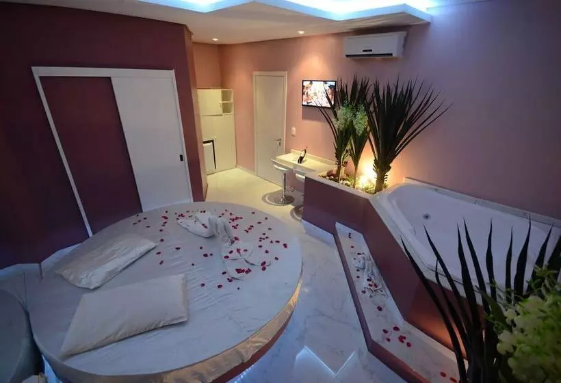 Motel Paradiso Fantasy   Adults Only