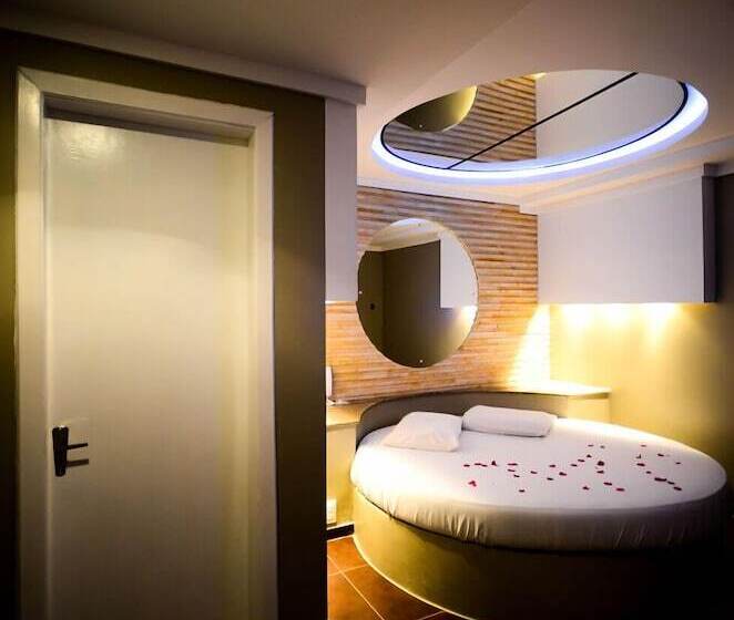 Motel Paradiso Fantasy   Adults Only