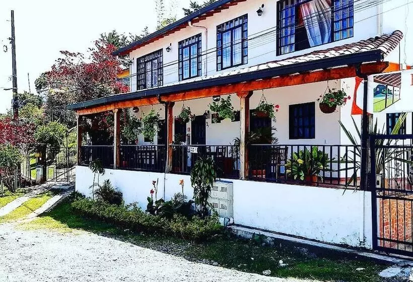 ペンション Balcones De La Casona Hostel