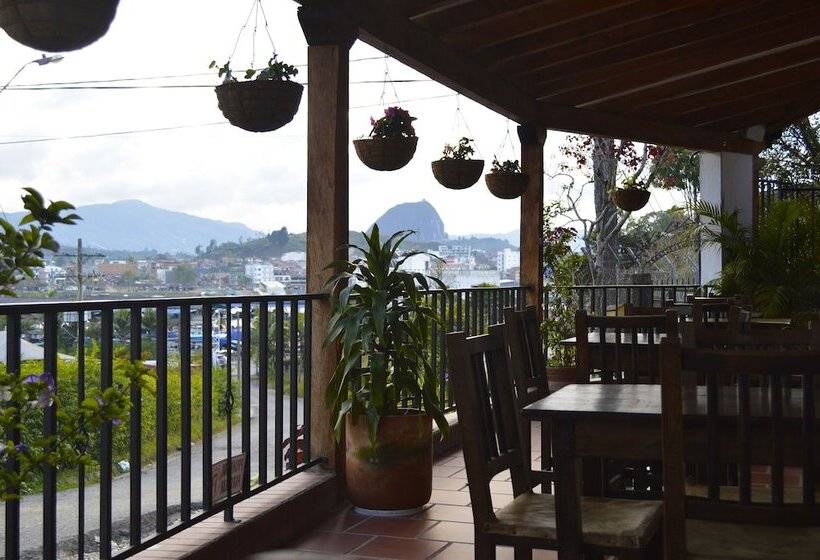پانسیون Balcones De La Casona Hostel