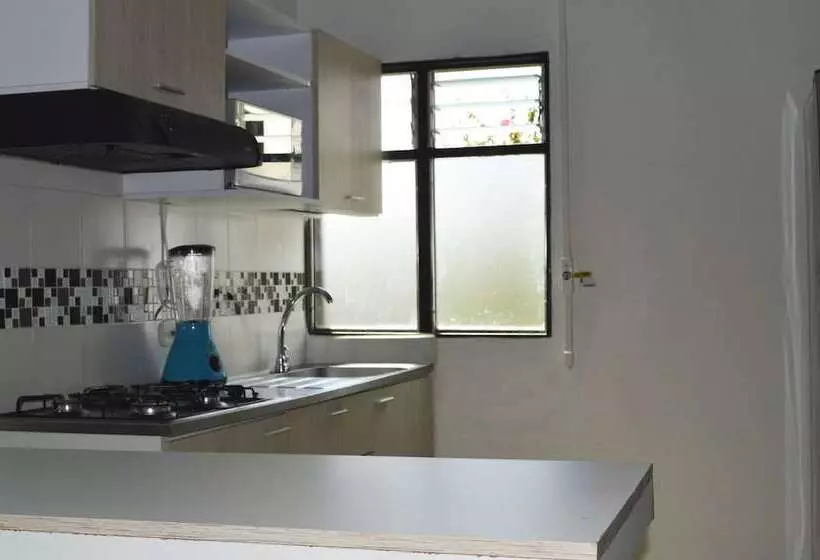 ペンション Balcones De La Casona Hostel