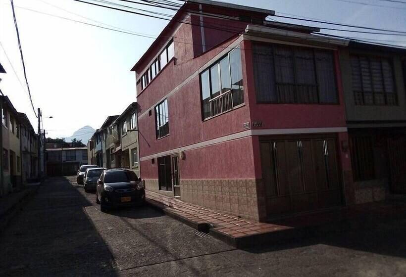 פנסיון Hospedaje La Nubia Manizales