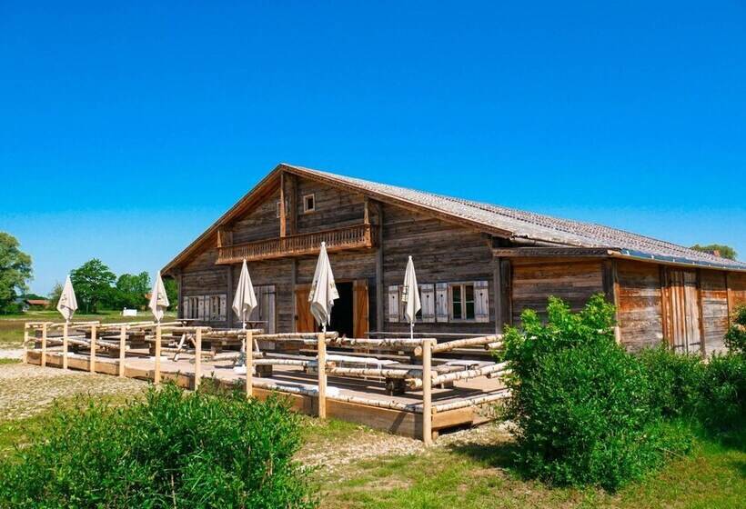 渡假胜地  Almdorado