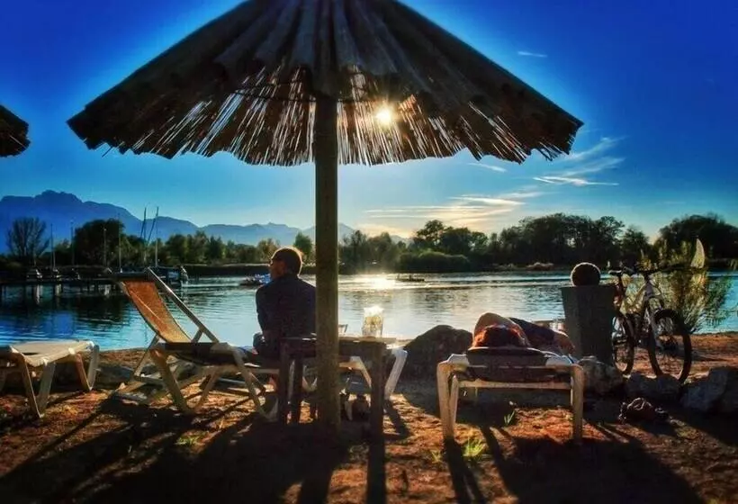 Lomakeskus Almdorado