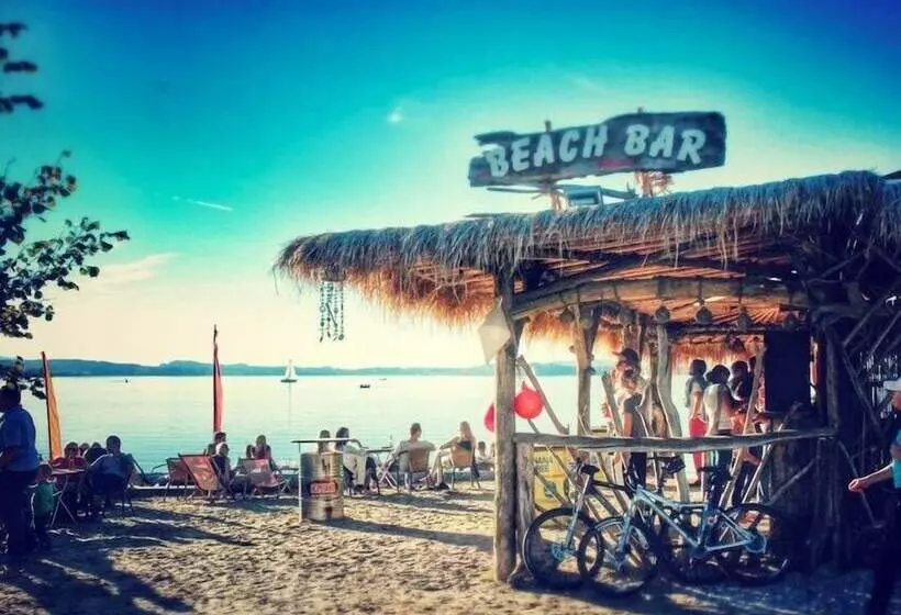 Lomakeskus Almdorado