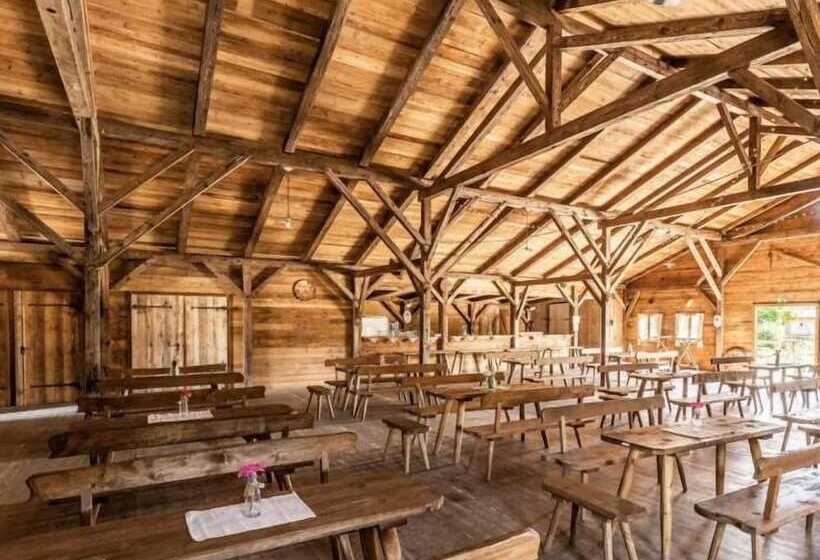 渡假胜地  Almdorado