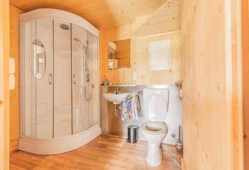 渡假胜地  Almdorado