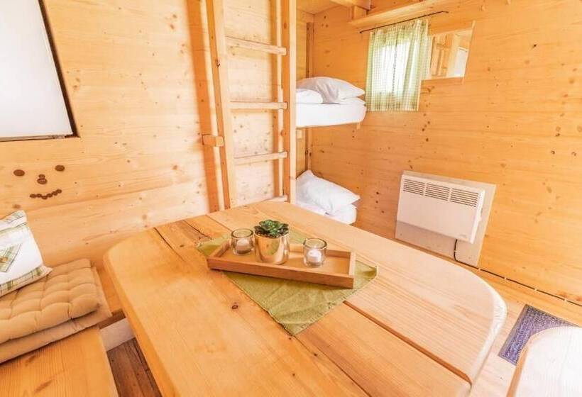 渡假胜地  Almdorado