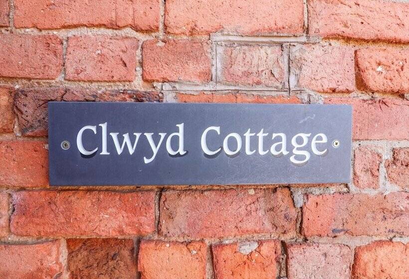 Clwyd Cottage