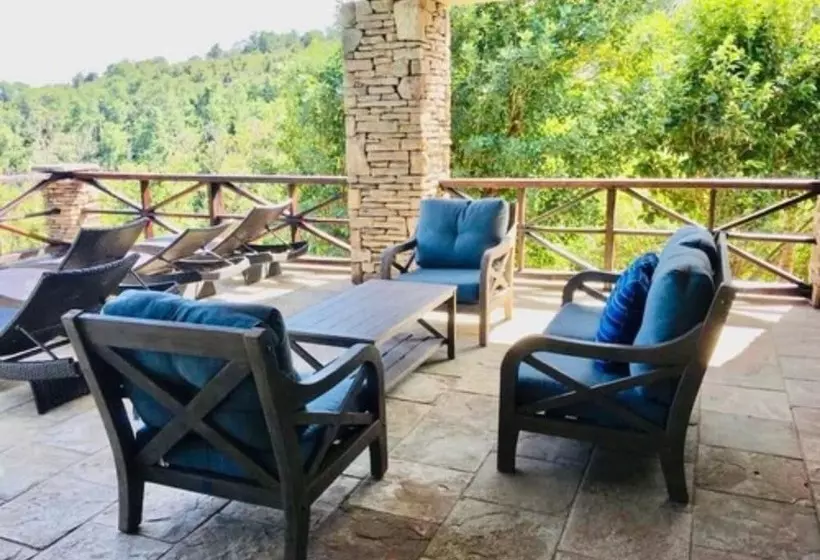 Escape Boutique Hotel And Beach Bar