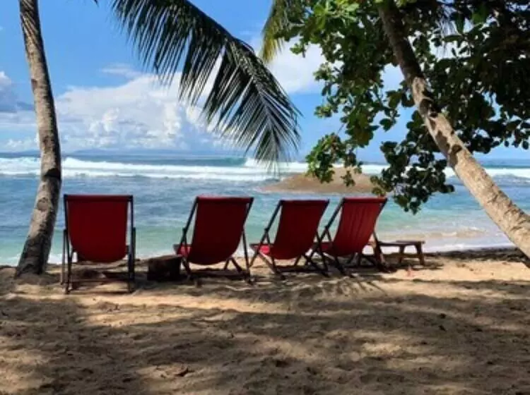 Escape Boutique Hotel And Beach Bar