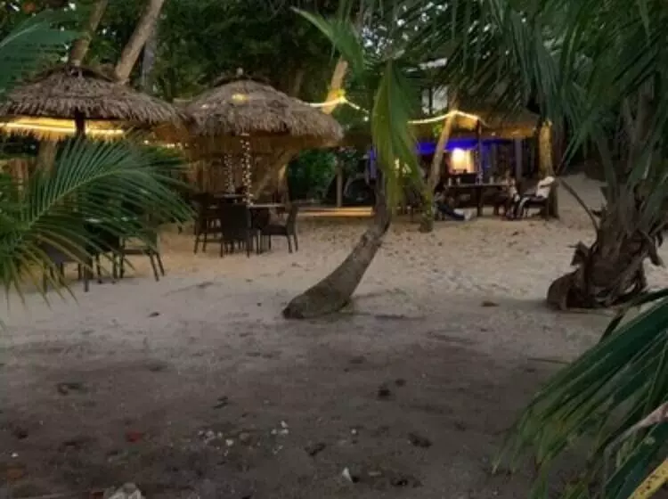 Escape Boutique Hotel And Beach Bar