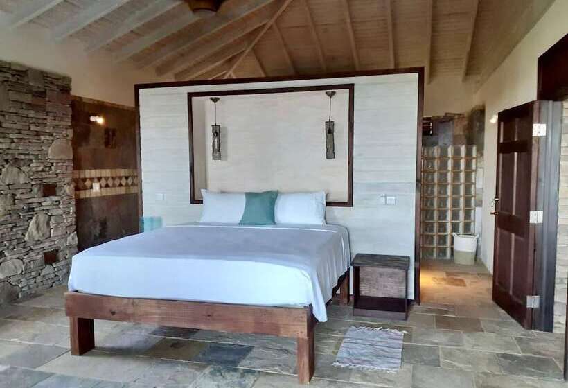 Escape Boutique Hotel And Beach Bar