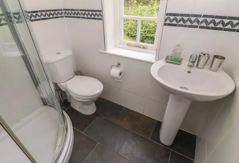 Eskholme Lodge