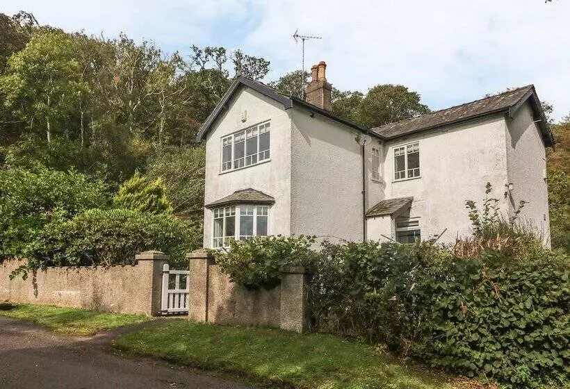 Eskholme Lodge