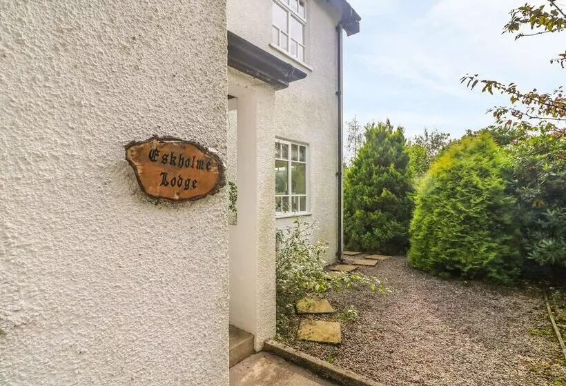 Eskholme Lodge